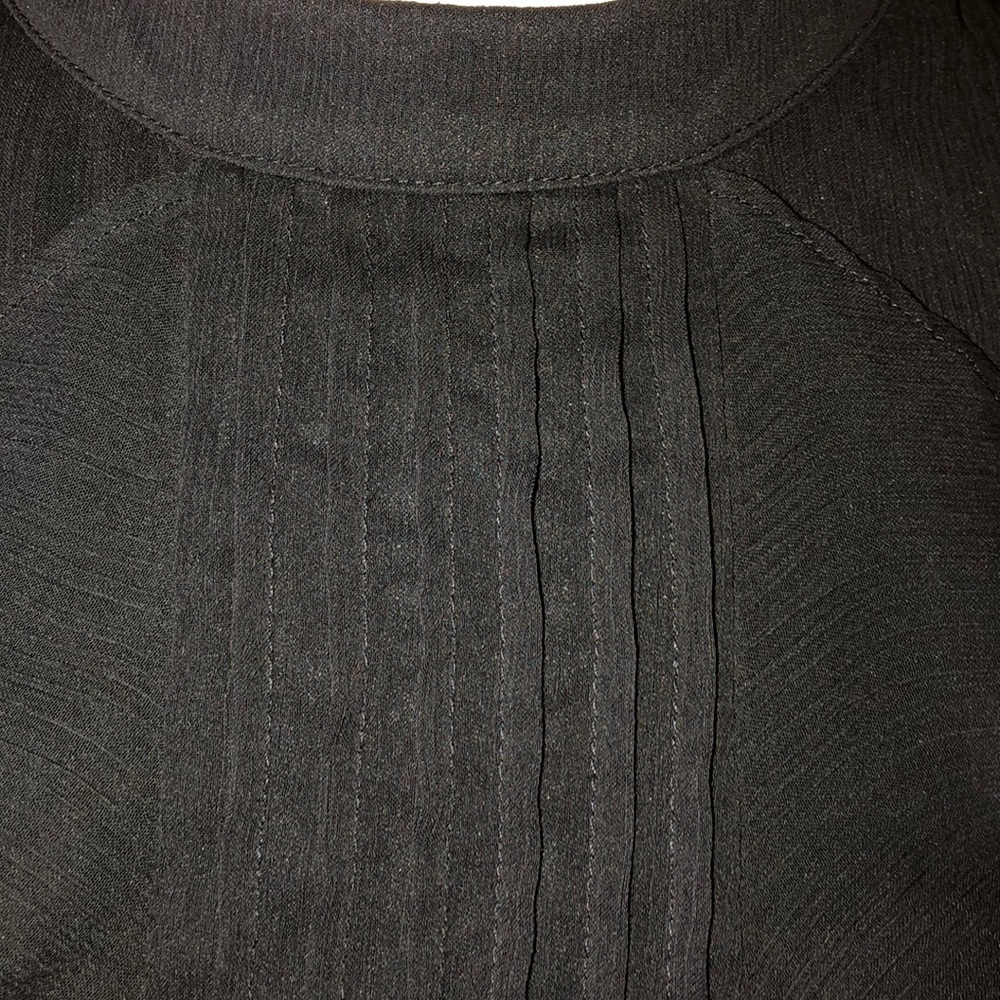 🖤 Blouse 🖤 - Picture 5 of 7